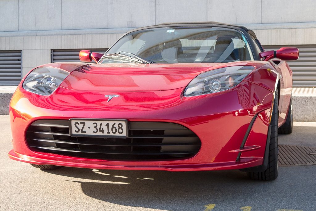 Electric vs. Gas – The Most Iconic Duels of All Time