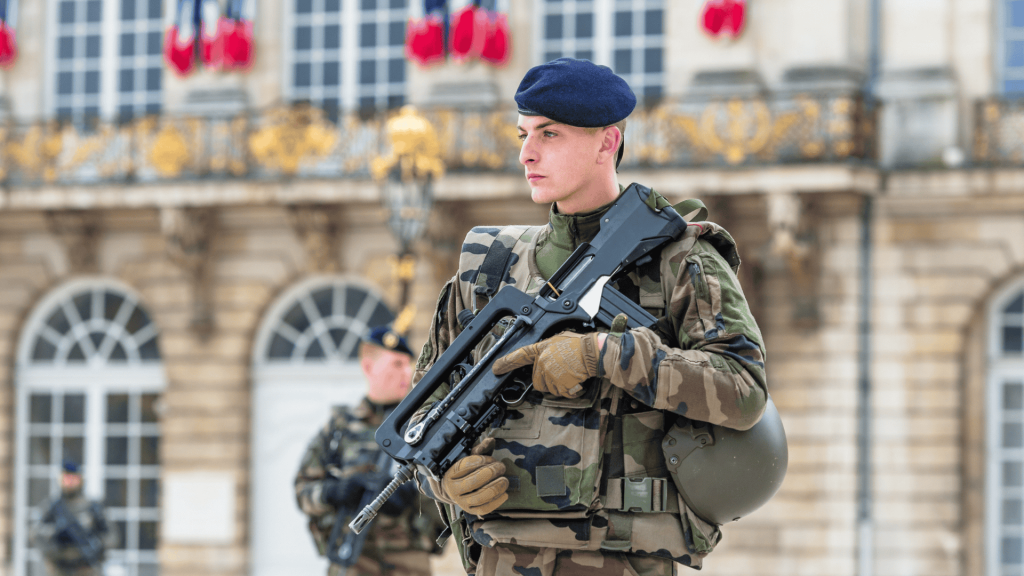 7 Things You Didn’t Know About the FAMAS – The French Assault Rifle’s Hidden Secrets