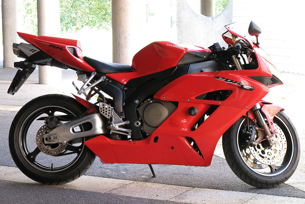 7 Things You Didn’t Know About the Honda CBR1000RR-R Fireblade SP